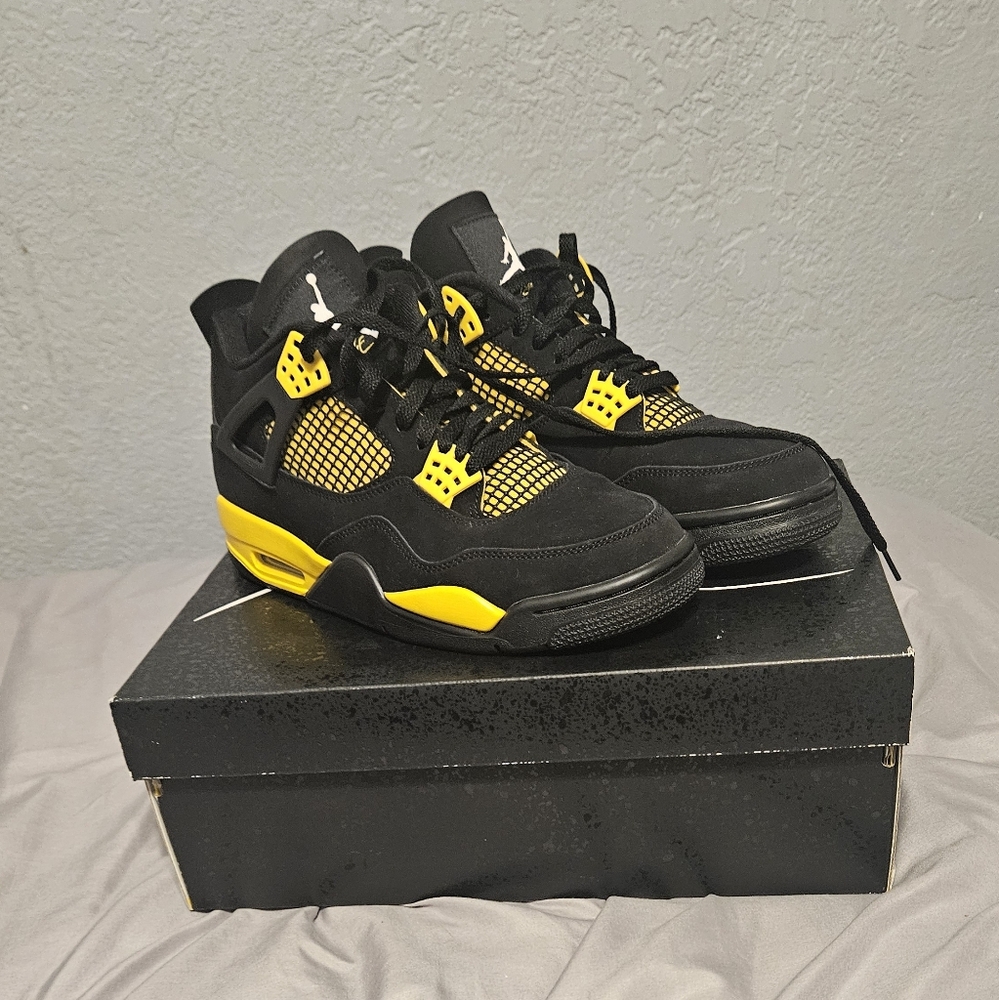 Jordan Sneakers Black and Yellow